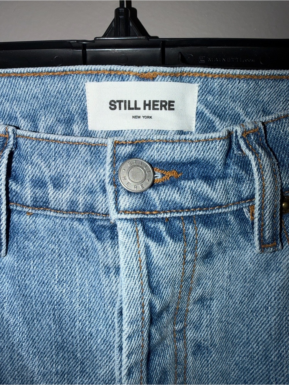 Straight-Leg Blue Distressed Knee Jeans for Women - Picture 4 of 7
